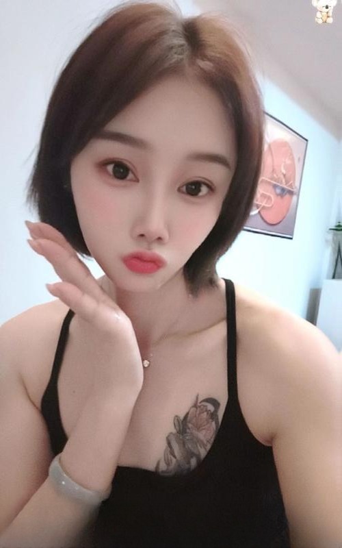 角色扮演长腿晓晓 图 2