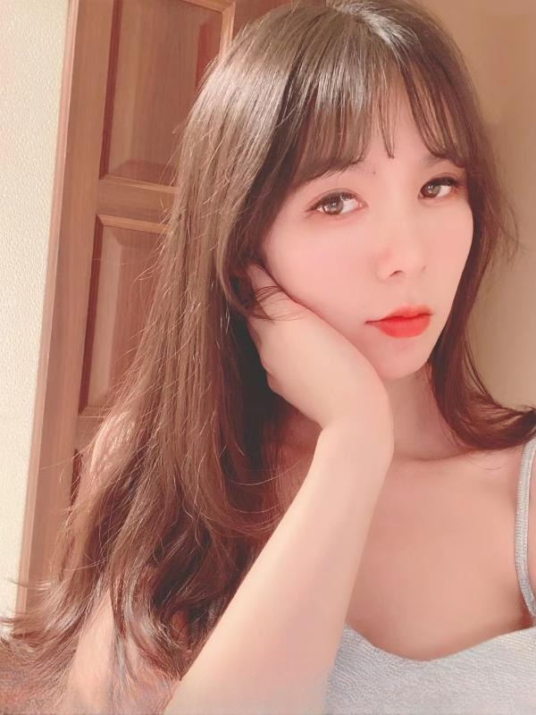 盘龙区颜值丝足美女 图 3