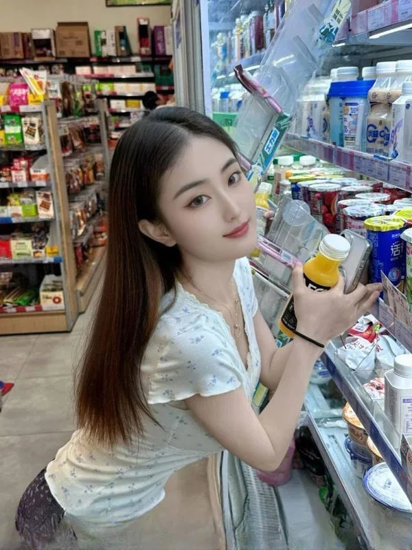 浦东苗条身材小玲玲