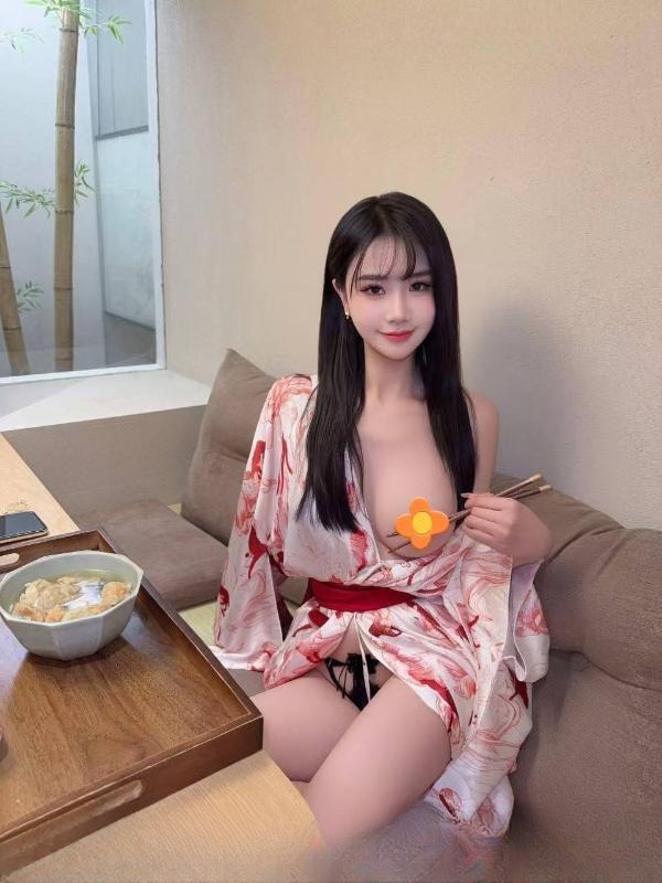 清纯甜美系娅娅 图 2