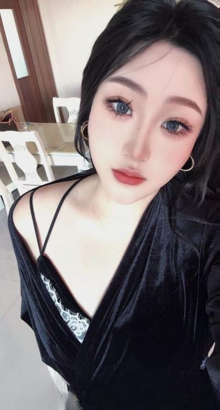 巨乳小骚货 图 2
