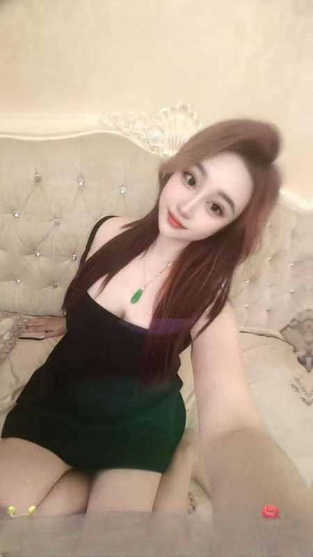 白嫩性感大胸妹妹 图 3