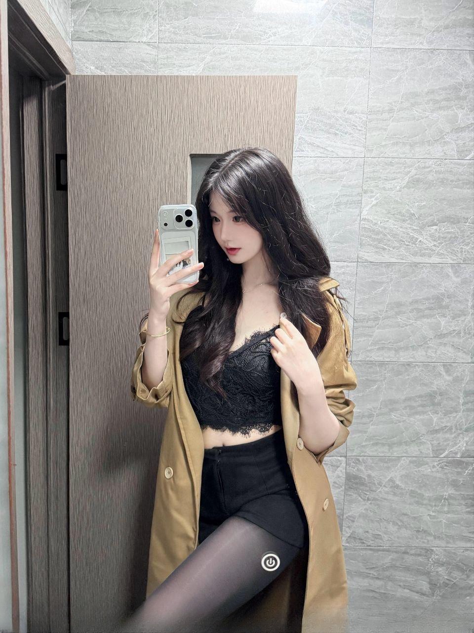 肤白貌美御姐