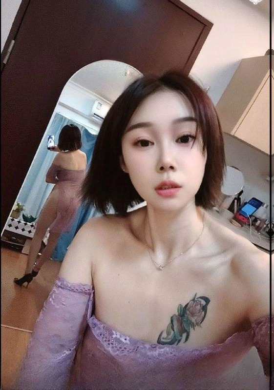 翘臀大长腿晓晓 图 2