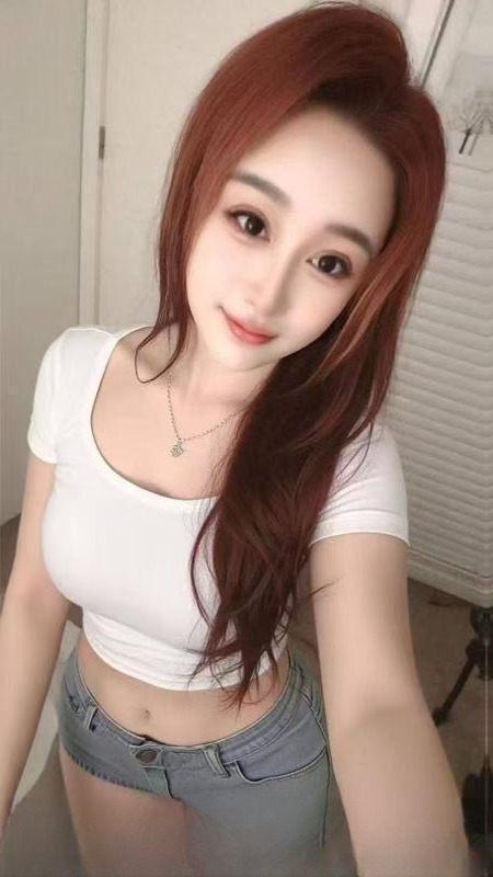 白嫩性感大胸妹妹