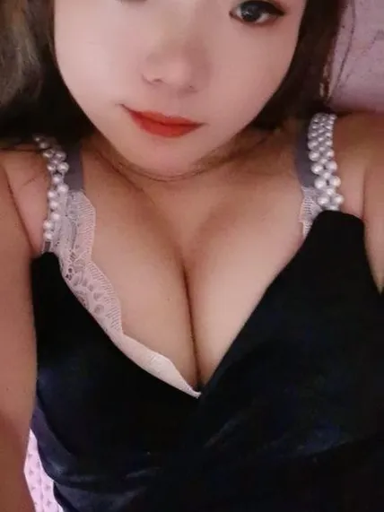 塘沽大奶轻熟少妇梦梦