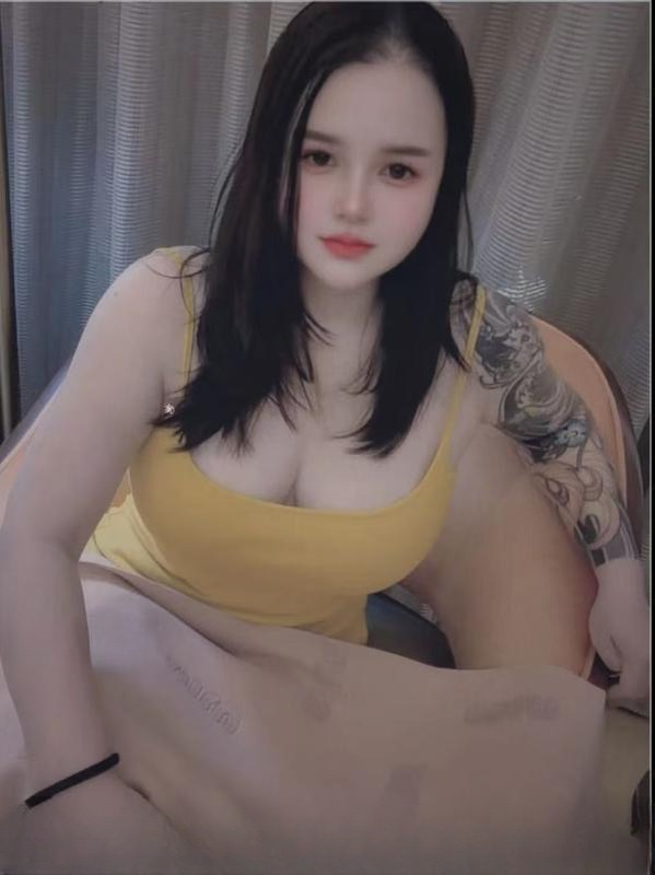 体验微胖超大胸 图 2