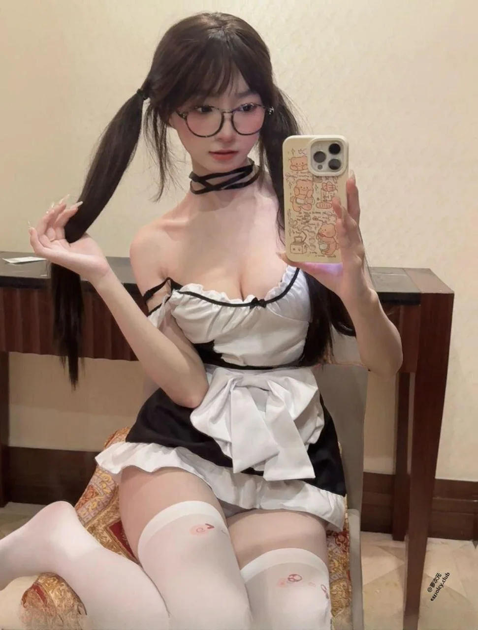 赚外快的白虎妹妹