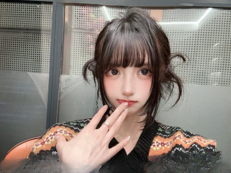 丰满甜妹啊啾