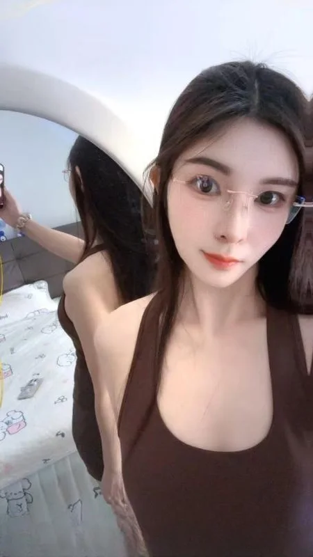健身少妇易拉宝