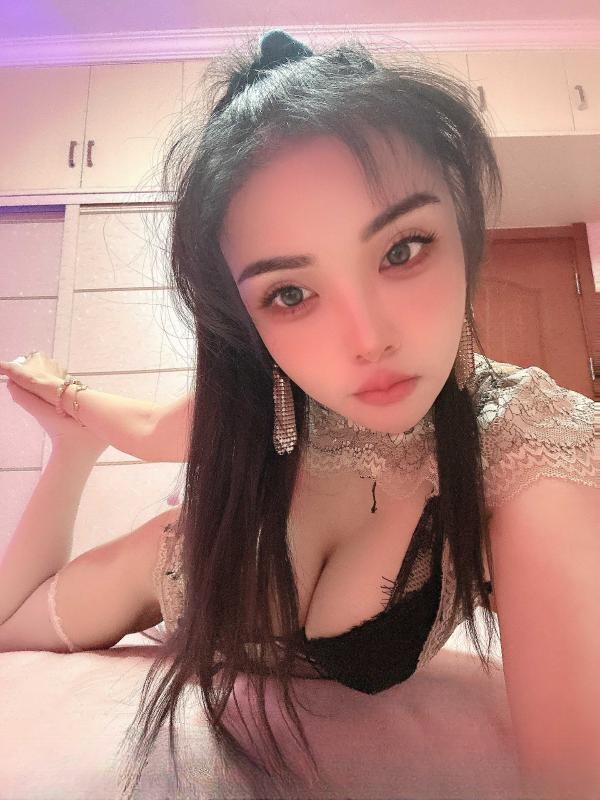 性感小白兔 图 2