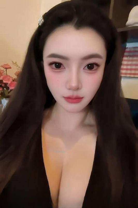 川音巨乳洛老师