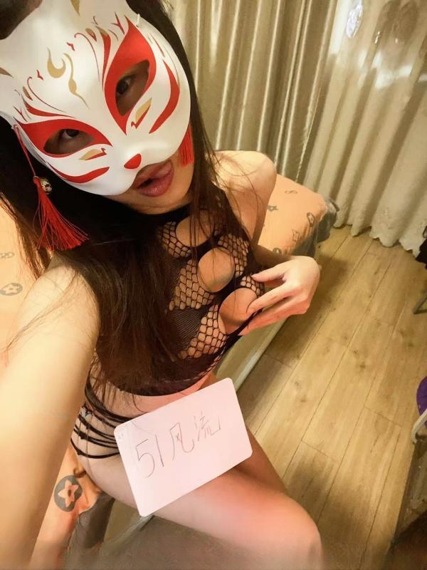 仙鹤街风骚少妇