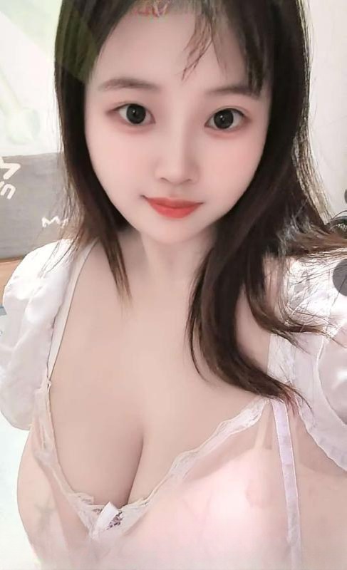 波霸小姐姐