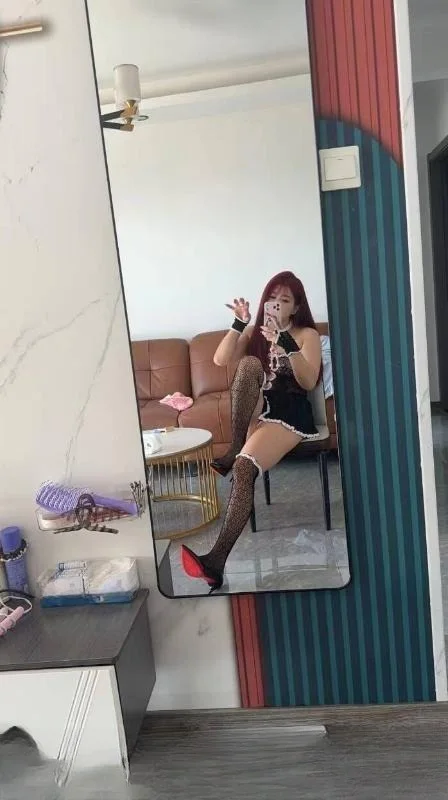再次体验爆乳小骚货 图 2