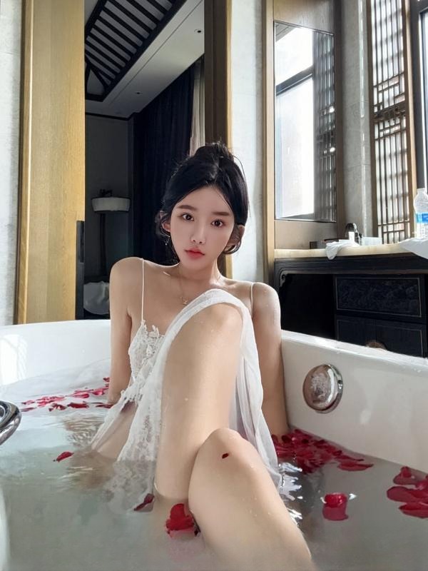 朝阳爆乳小妖精 图 3
