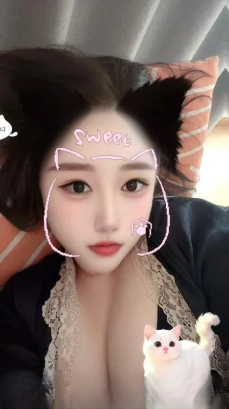 东城大奶儿小姐姐