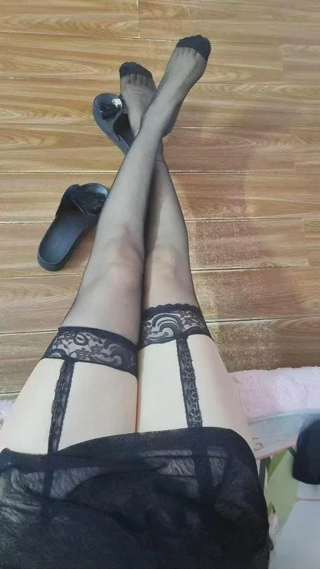 条顺大长腿少妇