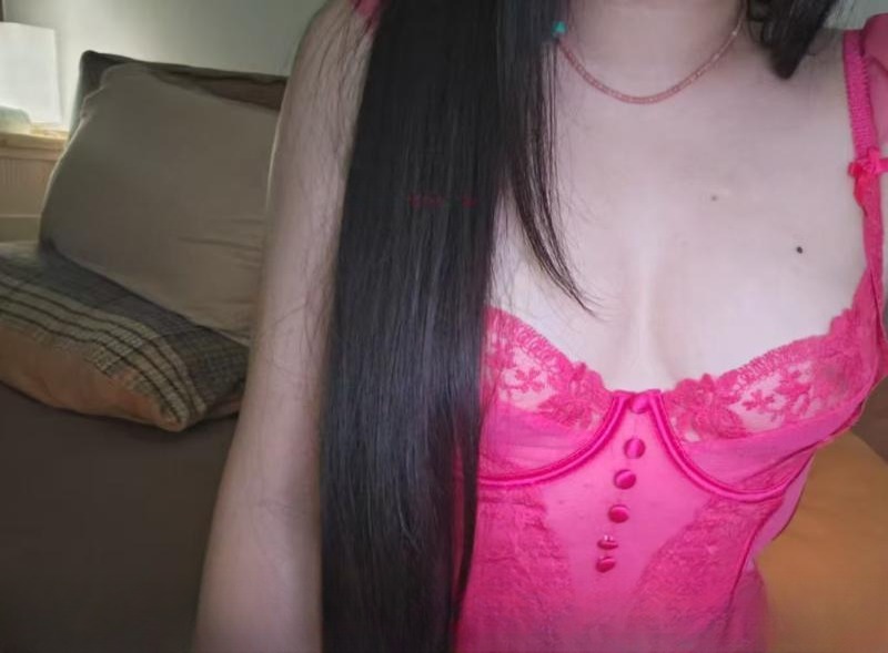 重庆身材高挑大胸美女 图 2