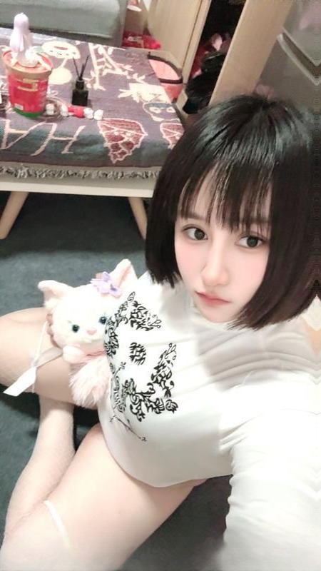 短发巨臀bbw轻熟款 图 2