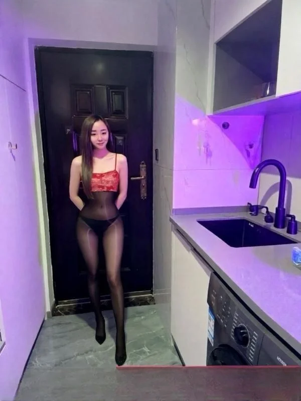 沙坪坝绝美淫妻 图 2