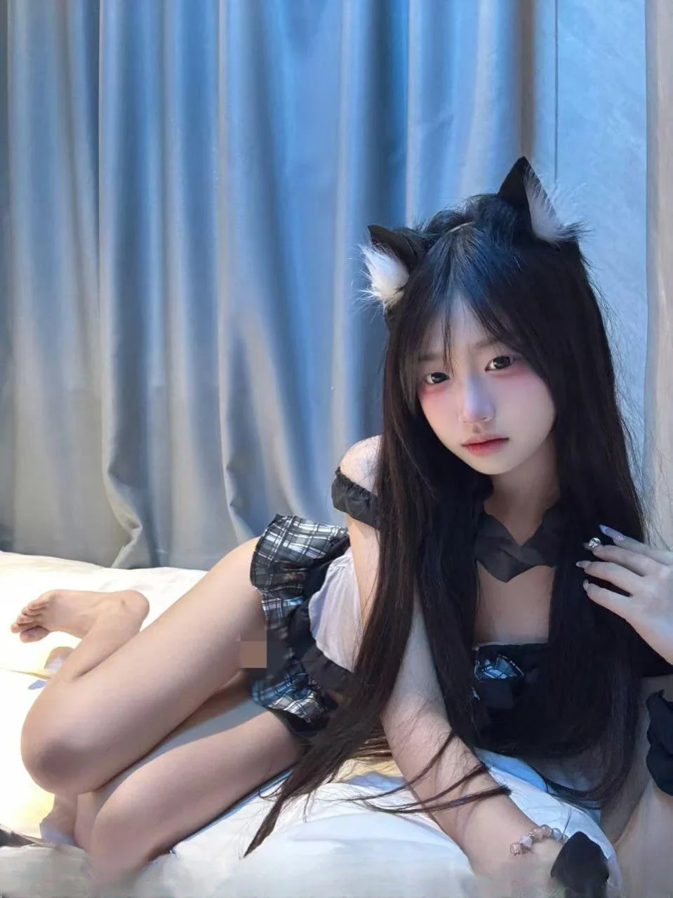 爱玩制服的小骚货 图 2