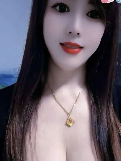 再刷丰满美臀大奶少妇