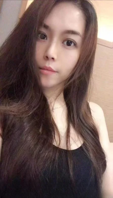 南站性感长腿御姐 图 3