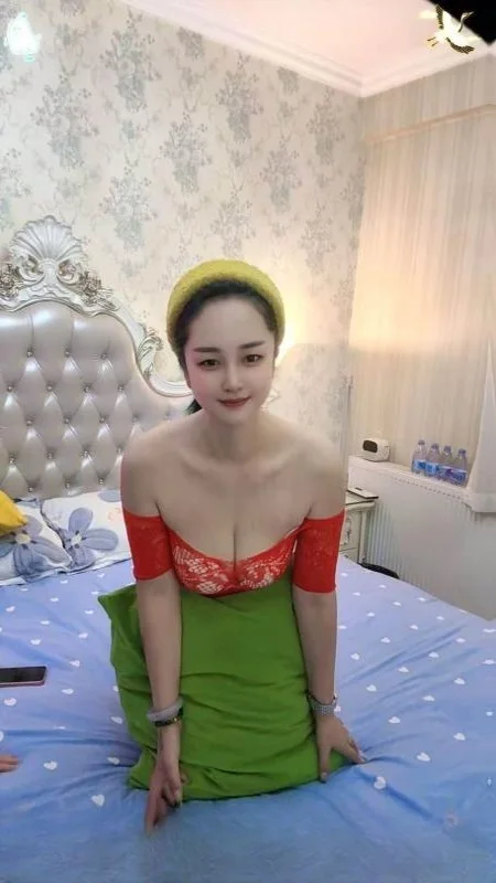 光谷骚姐乐乐