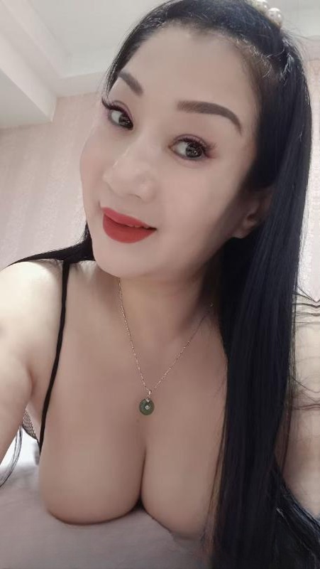 拱墅三通肥臀大奶御姐 图 3