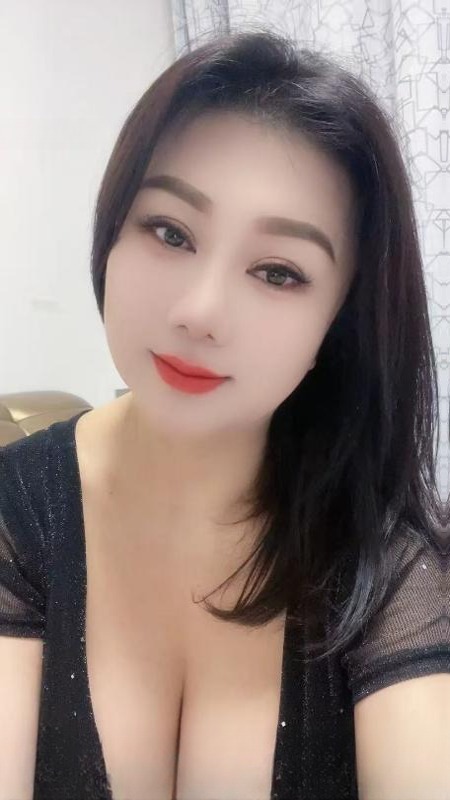返食老情人D杯素素 图 2