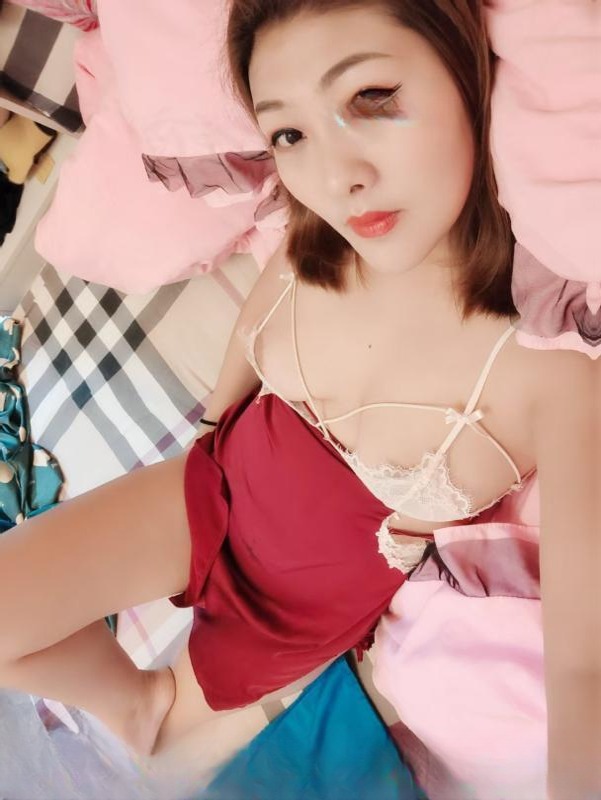 居家花魁妖娆少妇 图 2