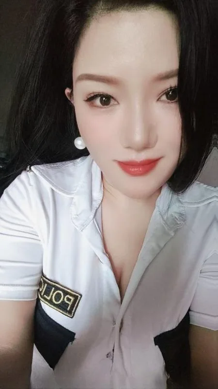 无限火力双飞少妇 图 3