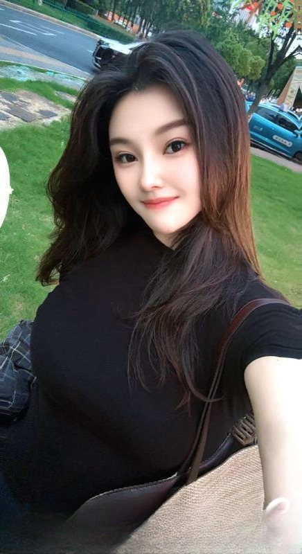 大奶妹妍妍 图 4