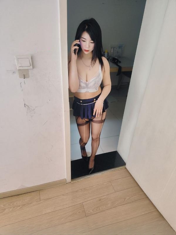 大臀丰满性感少妇 图 2