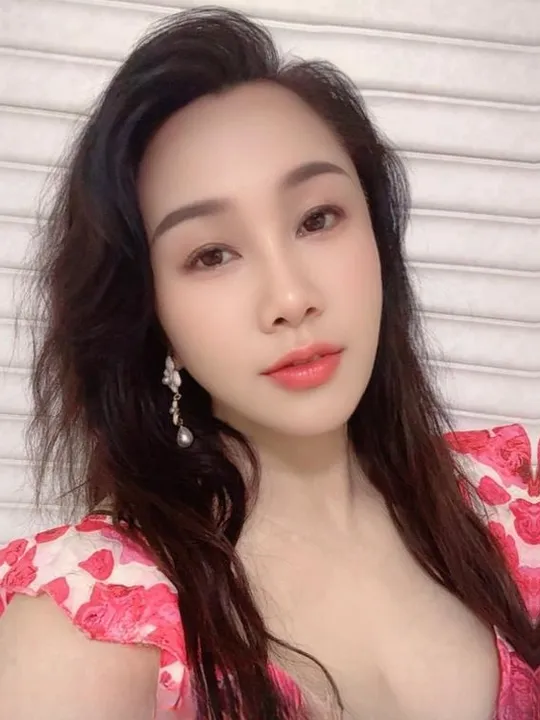 长宁热情肥臀少妇