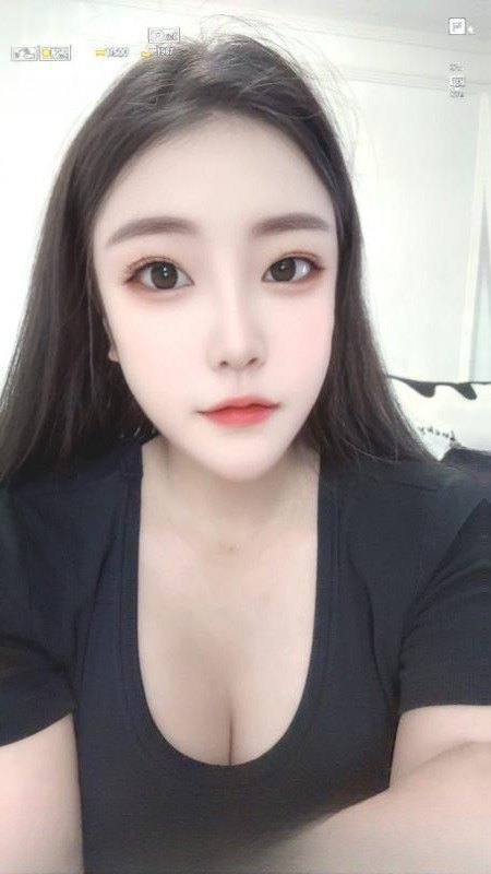 岳麓高挑美心小姐姐