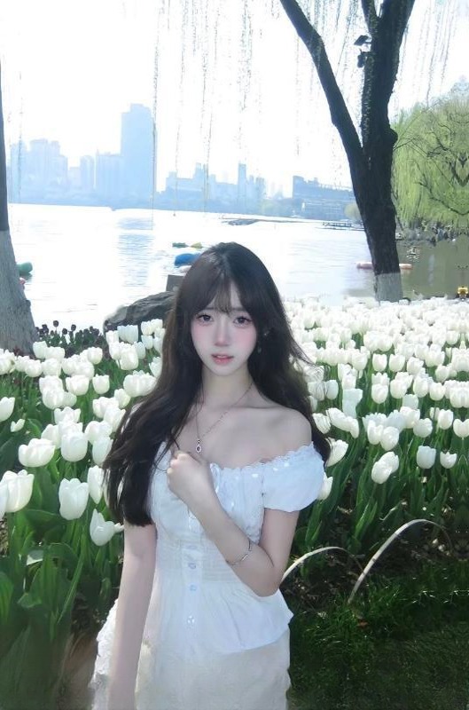 软妹兼职模特乖乖女