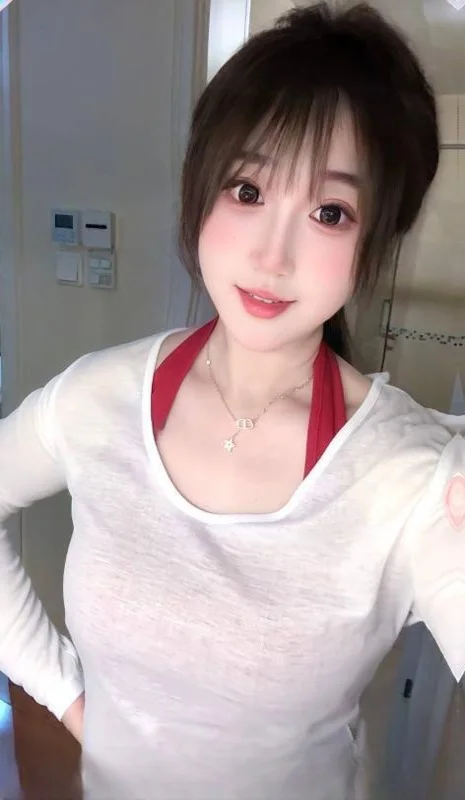白嫩性感美女凡凡